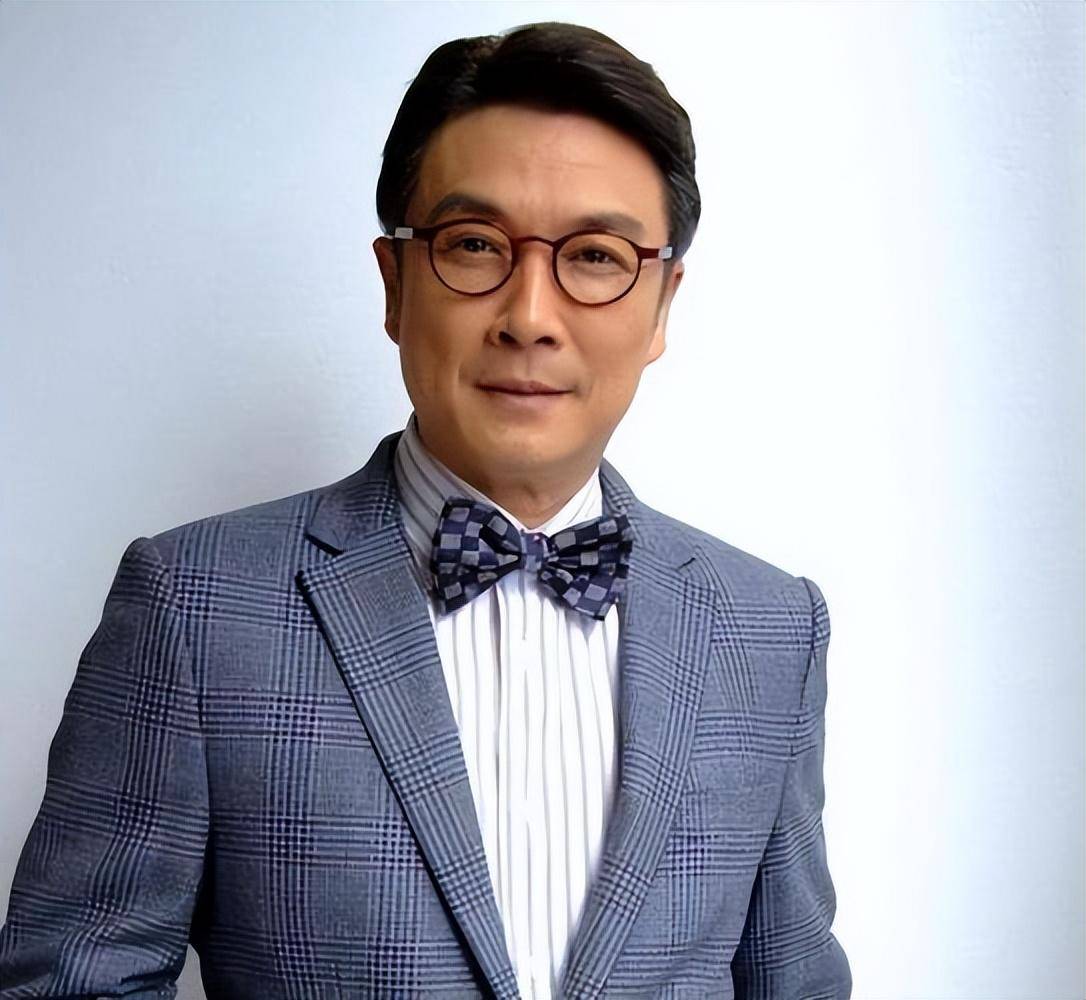 港星李影去世终年70岁,几天前在家中摔倒,拒绝就医后不治身亡_刘松仁