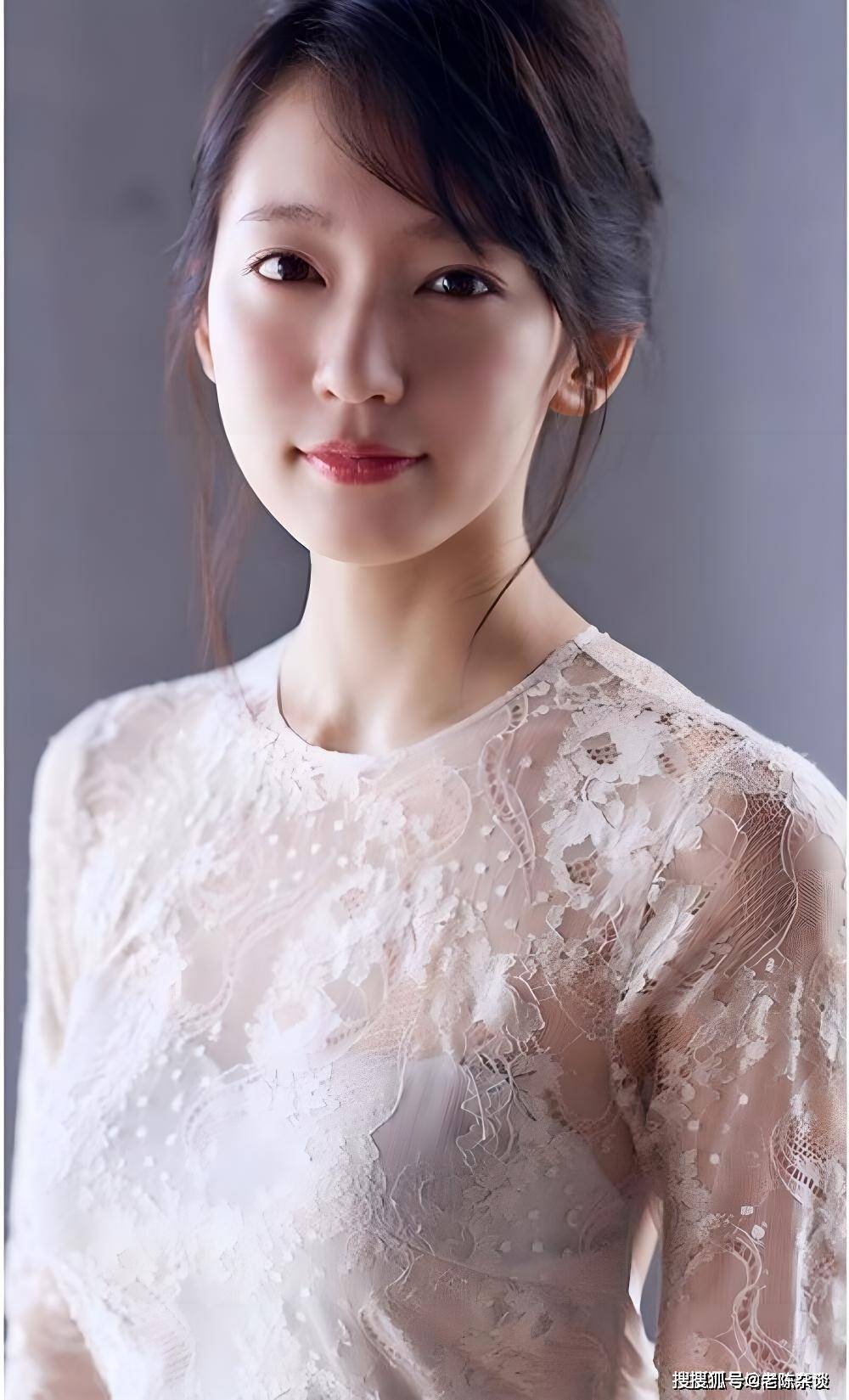 讲真!这谁能顶得住!东瀛极品—吉冈里帆写真赏_身材_气质_笑容