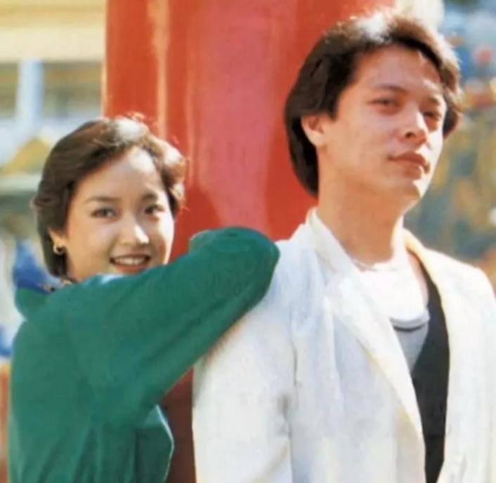 爆火时与邓丽君齐名的刘文正,退圈31年如蒸发,悬赏100万拍不到_生活