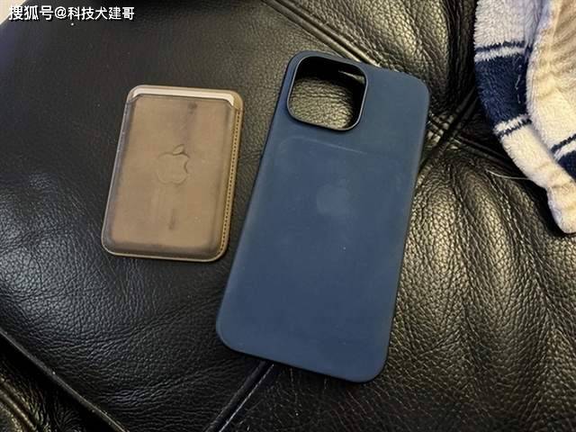 王自如被强制执行3383万;iphone精织斜纹保护套收广