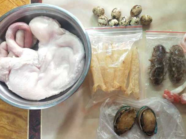 这道菜是福建名菜,富含胶原蛋白,延缓衰老,乃月子进补佳品_鱼胶_海参