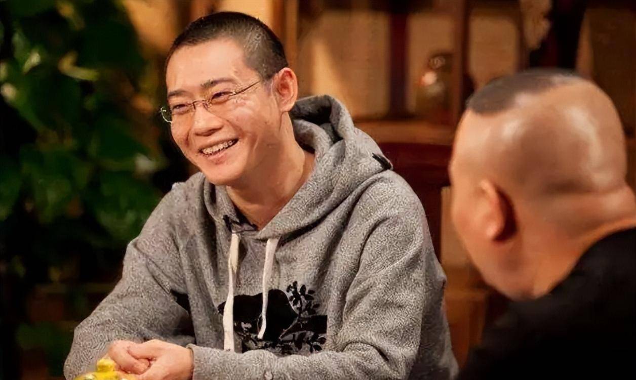 而且栾云平不只是掌握着400多个演员的商演,他还掌管着德云社的财政大