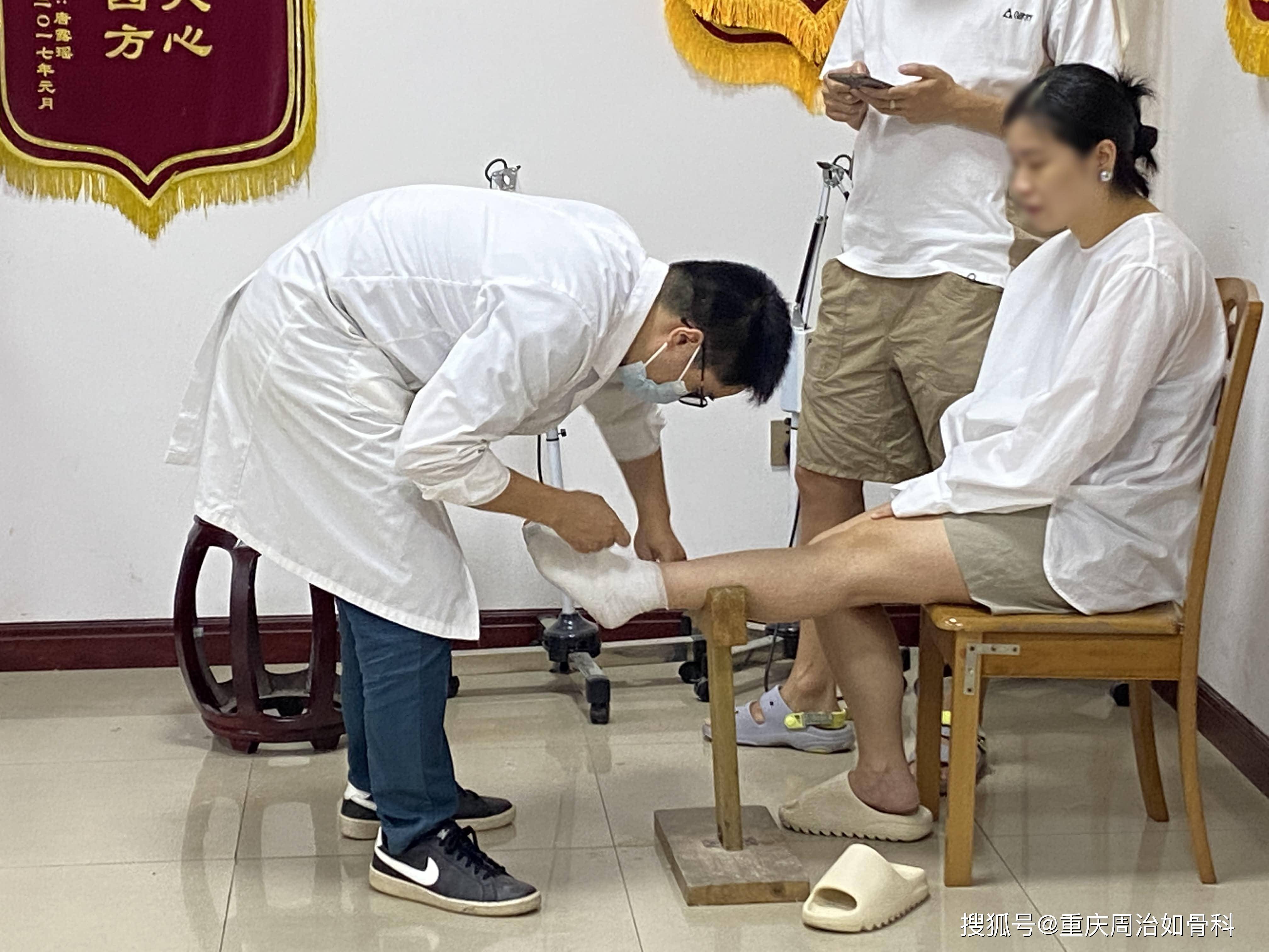 脚踝骨折多久可以正常走路除了治疗方法和康复时间,个人差异也会影响