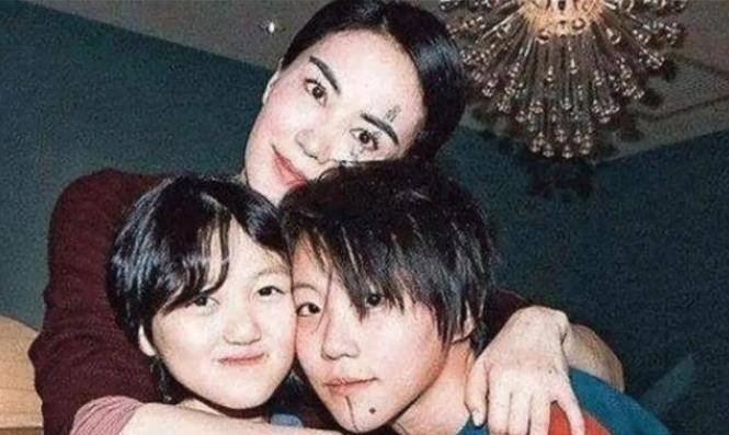 李亚鹏_窦唯_成为了