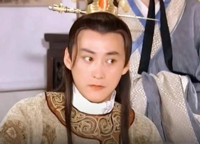 "一胖毁所有"的7位古装男神,年轻时惊为天人,中年发福辣眼睛