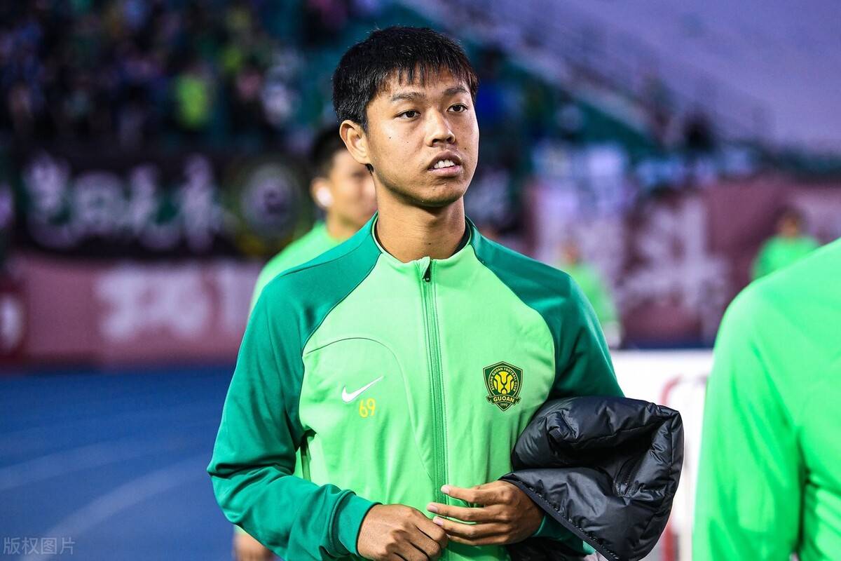 段德智在代表国安出战亚冠时,整体表现还是不错,给