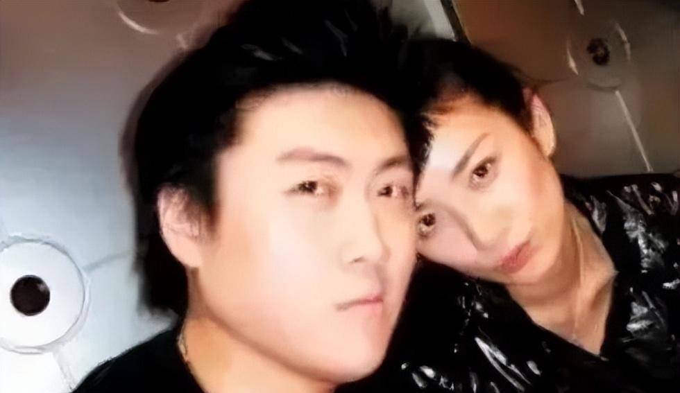 2次分手,被前夫泼脏水,曾经的一代女神黄奕如何成至此_策划_大叔_聂远