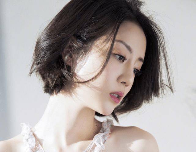 与杨幂解约后李溪芮终于官宣新剧!