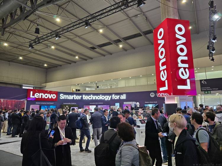 透明笔记本和自适应手机亮相,联想正变得更"酷"_屏幕_用户_产品