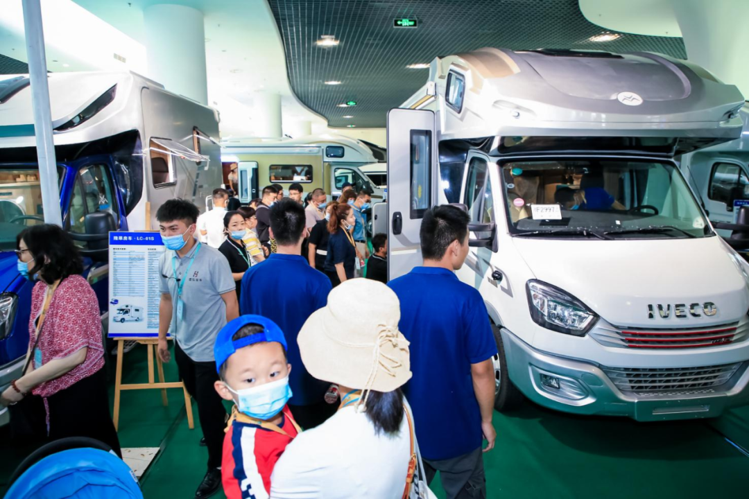 北京房车展将与北京车展同期举办，盛宴即刻开启，一同开启狂欢之旅！