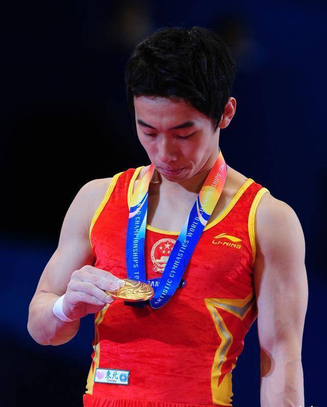 奥运冠军张成龙,出身普通却被富婆倒追,如今身价过亿生活甜蜜_赵紫嫣