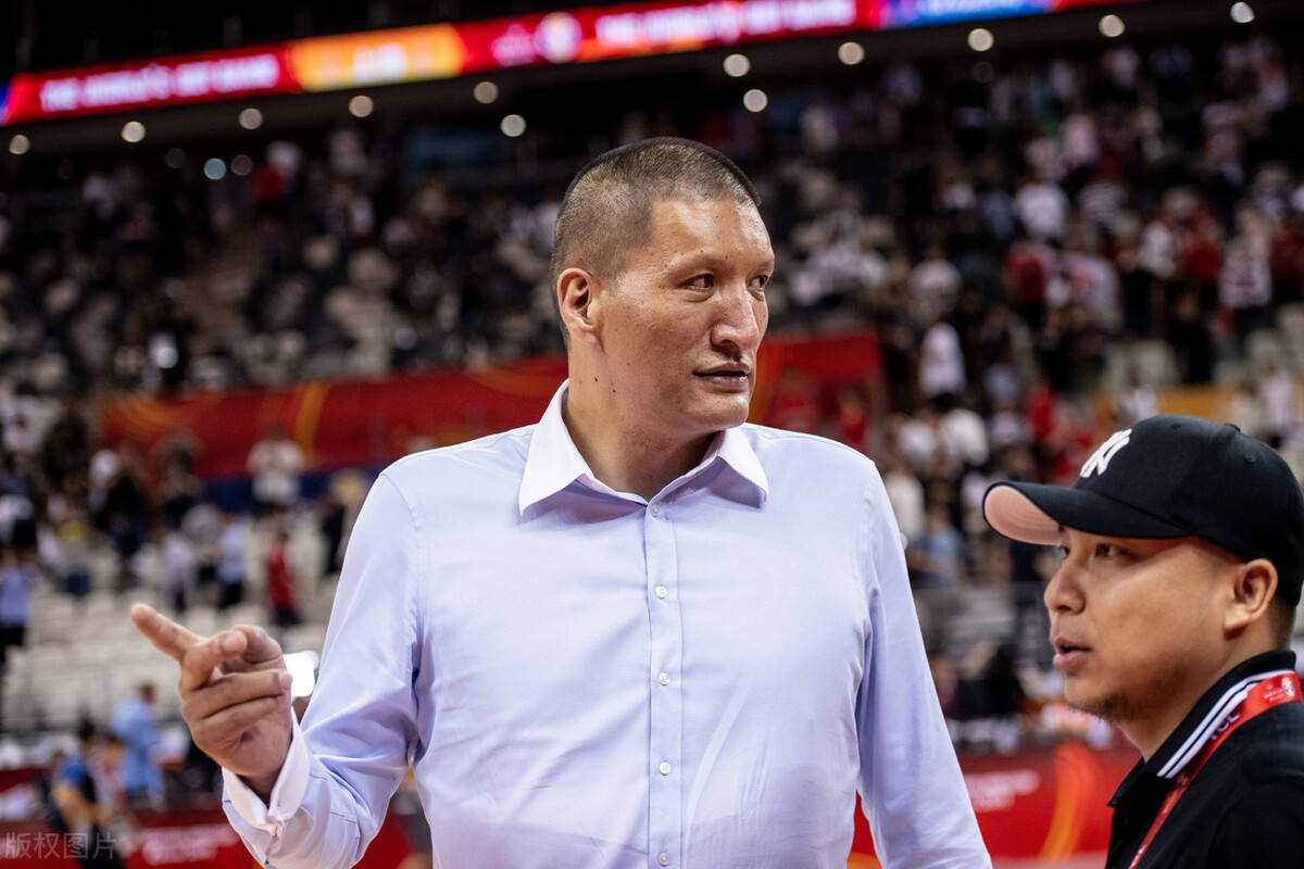 巴特尔虽然成就不如姚明,但在自己的职业生涯中赢得了荣耀大满贯_篮球