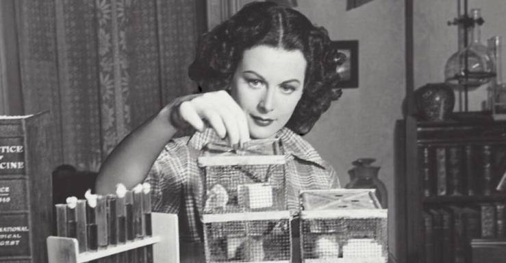 名人堂史上第一位影星,是影史上的绝色,又是智慧过人的科学家_海蒂