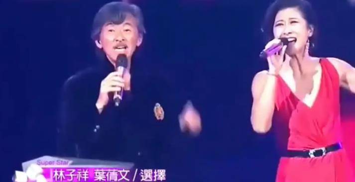 "一代天后"叶倩文曾与费翔高调秀恩爱,为何转身嫁大14岁的林子祥_母亲