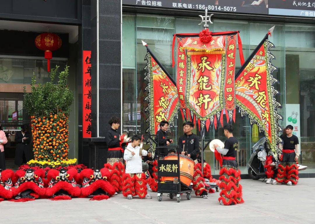 开市大吉 ▏揭阳百分天光墟启市迎福运,醒狮贺新春!_玉器_商户_广场