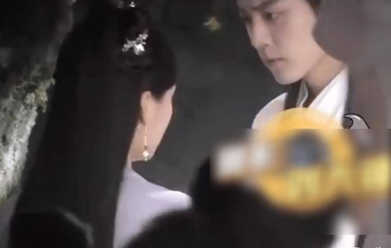 《玉骨遥》新路透:肖战任敏的吻戏氛围感十足,谁料身高差成亮点_因为