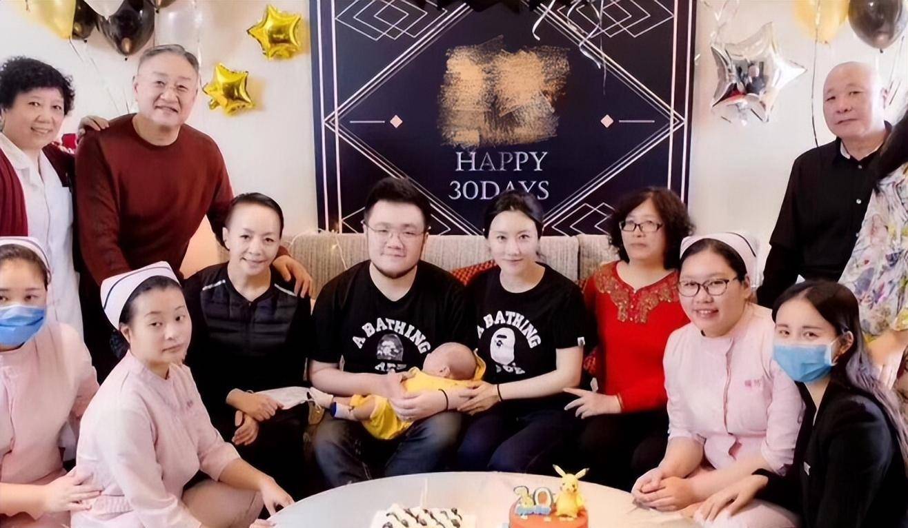 巴图:母亲是宋丹丹,英达是个失败的父亲,余生自己做个好爸爸