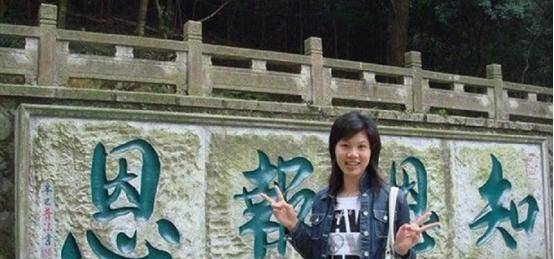 母亲古往今来比比皆是,其中就包括女排元老徐丽云背后默默付出的母亲