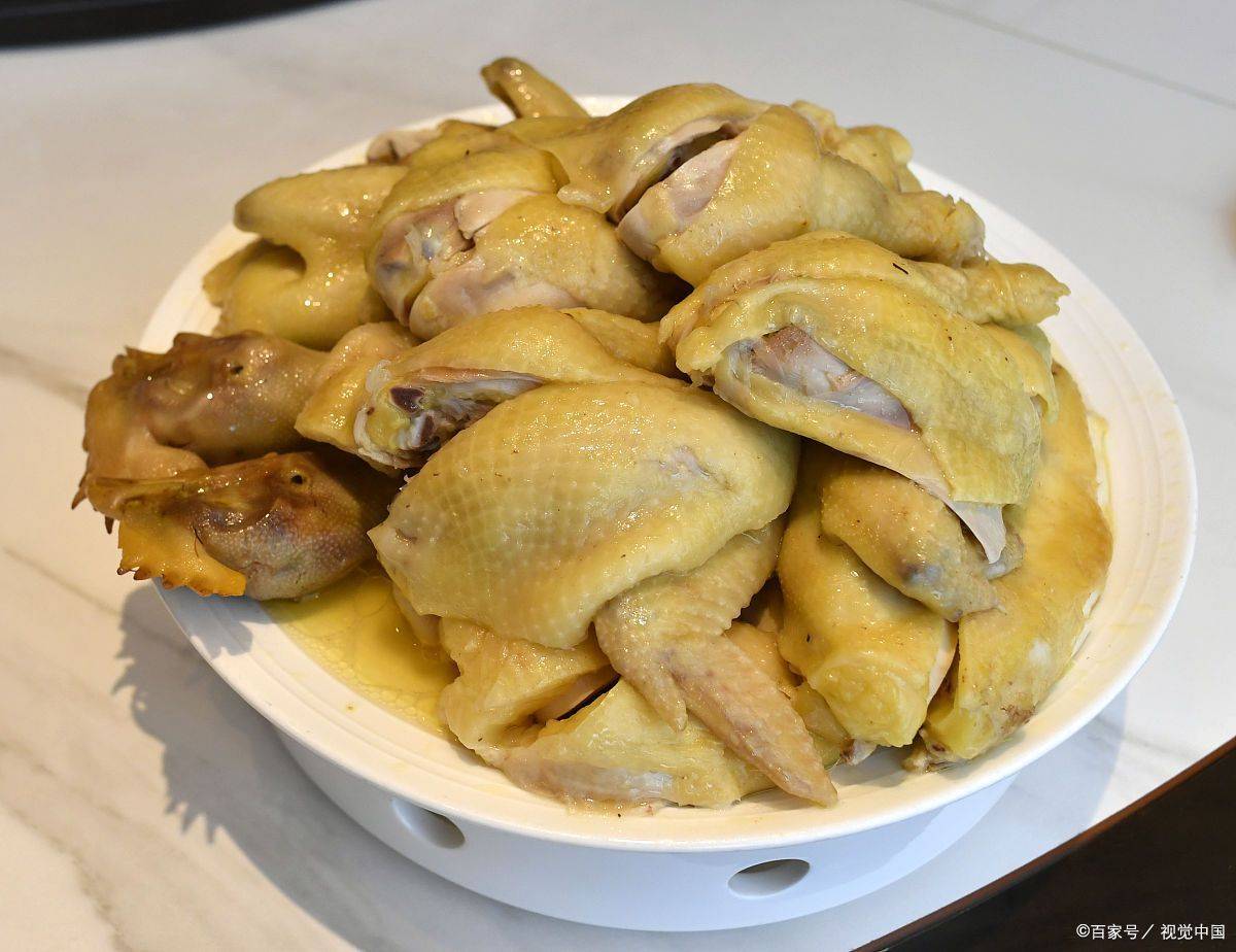 张红甫教你做香酥美味:盐焗鸡的制作技巧_步骤_表面_食材