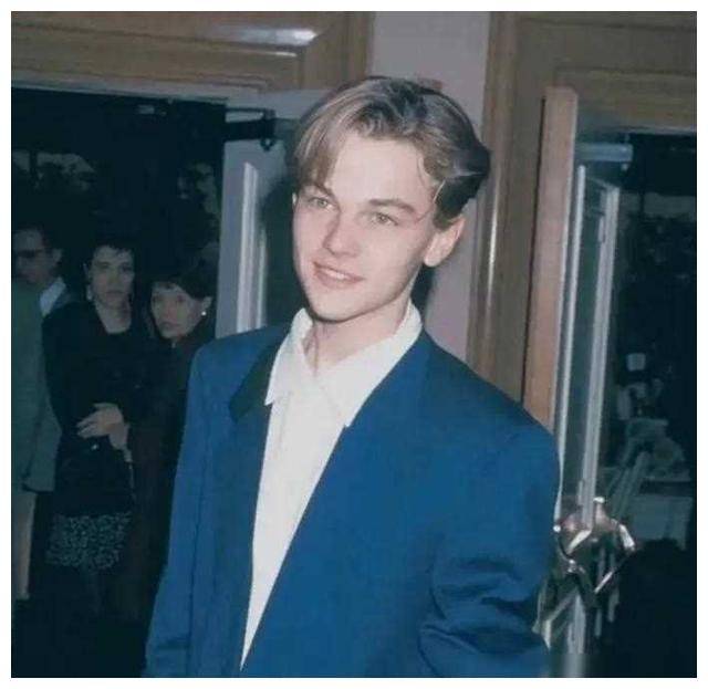 小李子莱昂纳多曝光恐怖照!被喊话时怀抱婴儿瓶,引发热议!