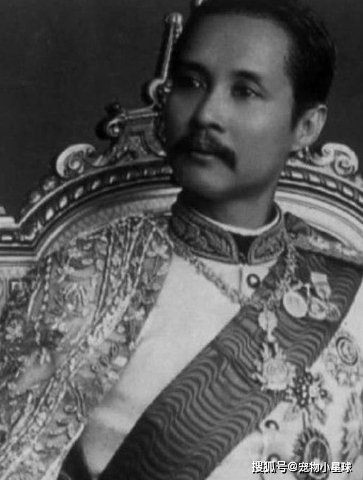 这个国家就是暹罗,这位国王就是拉玛五世.