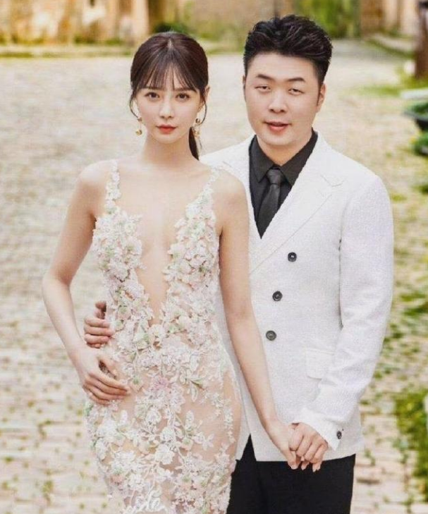 成功漂亮的杜海涛,结婚照显得格外英俊潇洒_沈梦辰_吴昕_因为