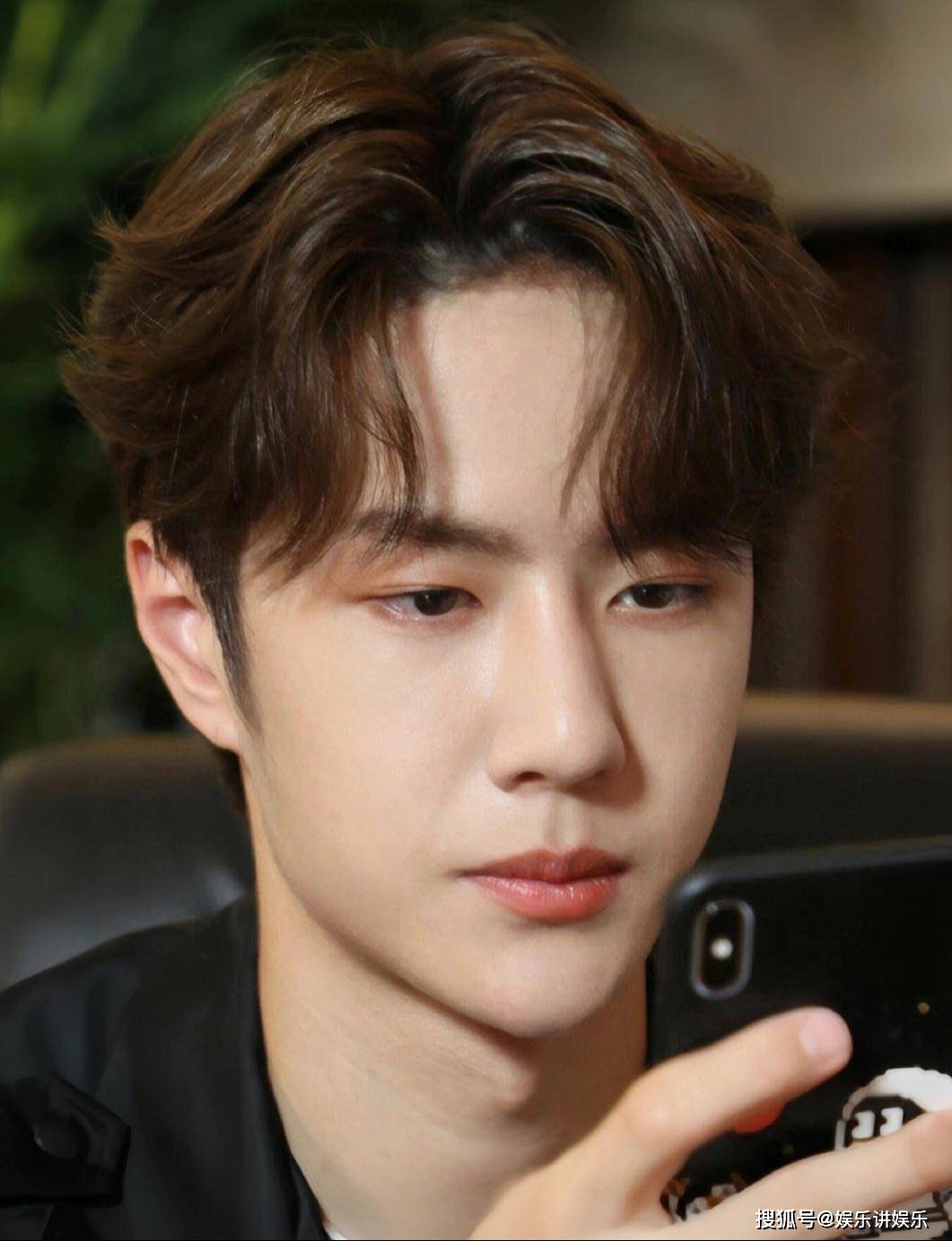 王一博的人生哲学:内在力量与坚定追求!_魅力_行动_内核