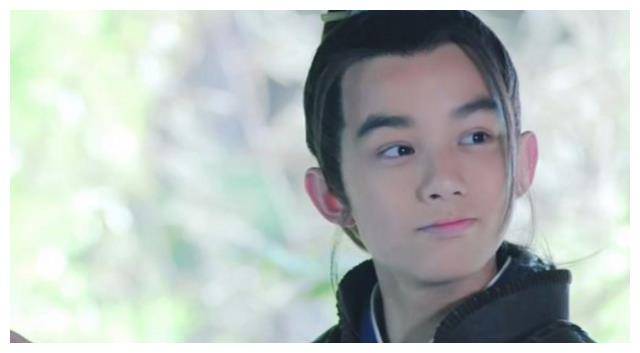 然而,到了2014年的《琅琊榜》,吴磊的颜值出现了一定程度的变化.