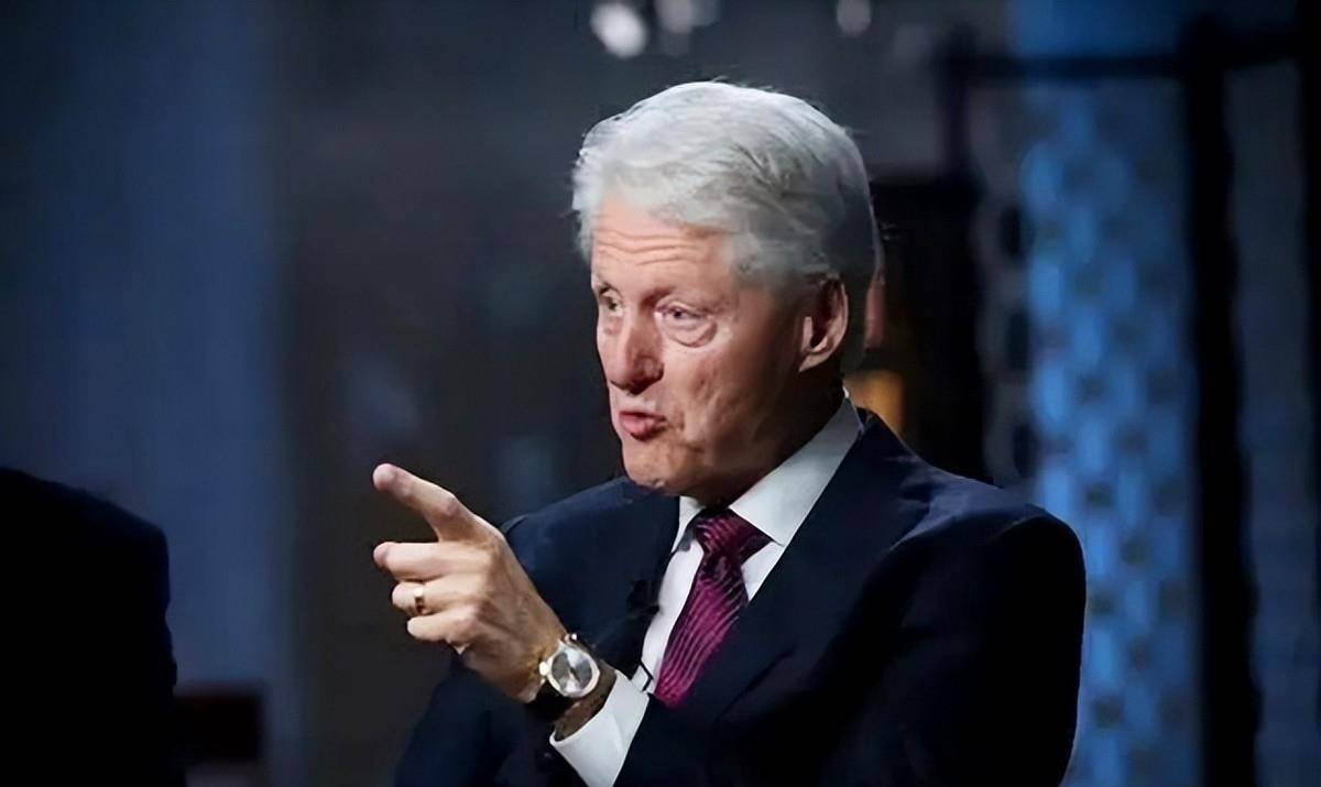 克林顿1998年访华,在北大回答学生提问,北大学生的问题问的好_演讲_中