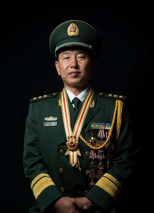 湖南武警总队政委图片