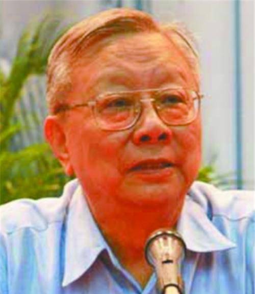 他是孙殿英的儿子,将父亲盗来的文物主动交祖国,说了这样一句话_盗墓