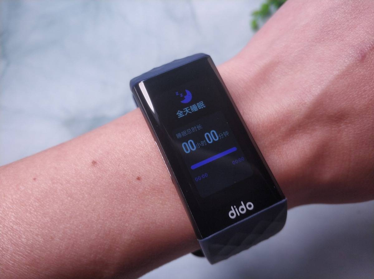 摆脱失眠,让身体睡个好觉:dido p1助眠智能手环_睡眠_监测_充电