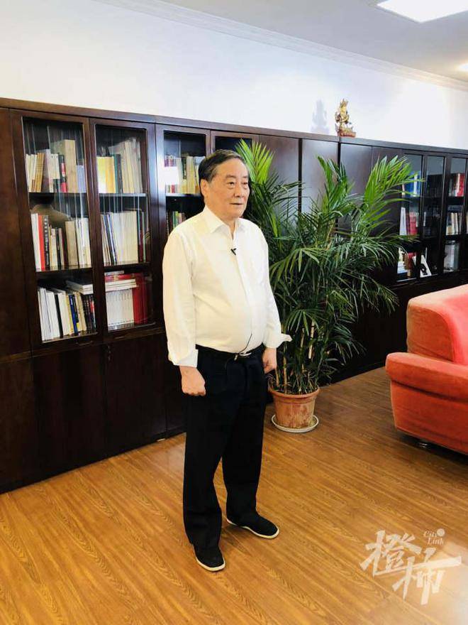 员工请4个月长假娃哈哈坚持发工资:每月发5千,还发