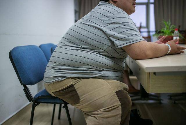 188cm标准体重对照表"公布,若你达标,祝贺还不算胖_身体_减肥_身材