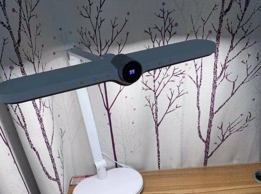 用护眼灯到底好不好呢？选购时看好这6点，闲置率为0！