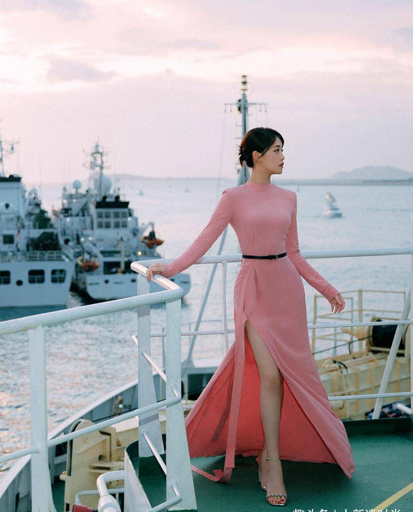 蓝盈莹才是真奔放!