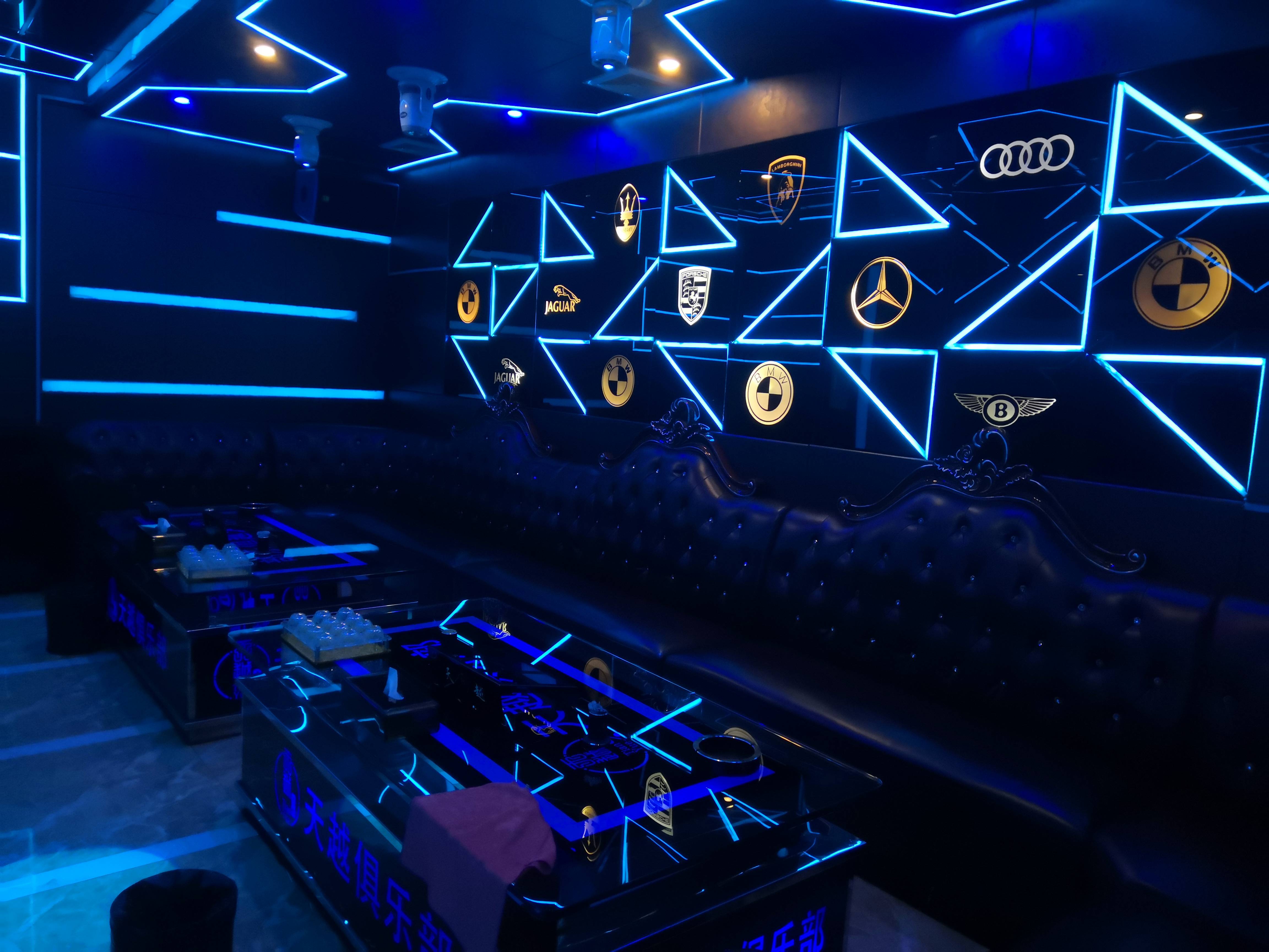 在酒吧ktv这个竞争激烈的娱乐行业,如何吸引并留住顾客成了每个门店