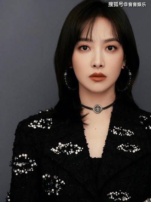 无论是在音乐舞台上的灵动舞姿,还是在影视作品中的出色演技,宋茜都