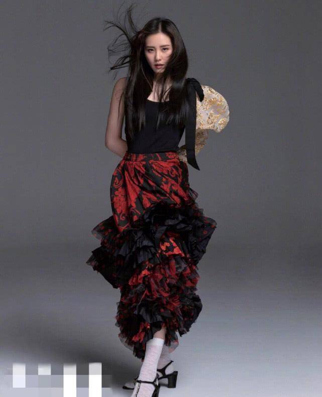 或许是从小练习芭蕾舞的缘故,刘诗诗的好