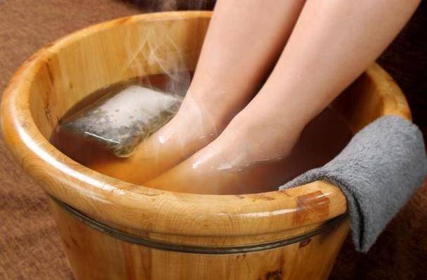 洗澡,泡脚真的能养生? 皮肤科医生来科普