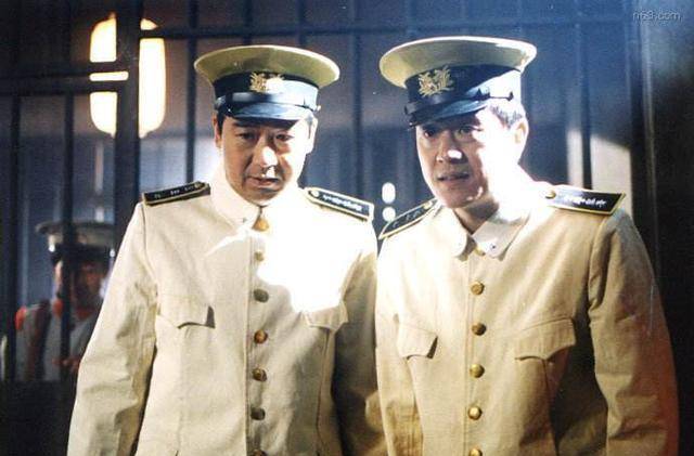 多年前张国立,李成儒,何冰联合主演的这部电视剧让人印象深刻_福海