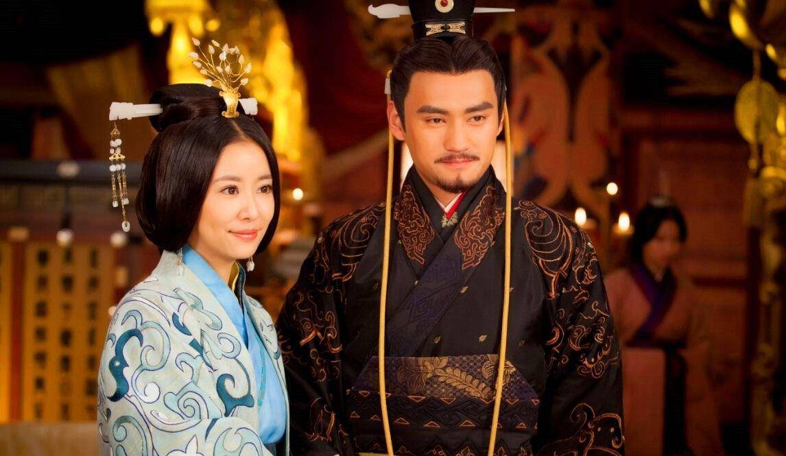 历来皇族无亲情,但他却是一个例外,被父子两任皇帝宠上天_刘苍_明帝