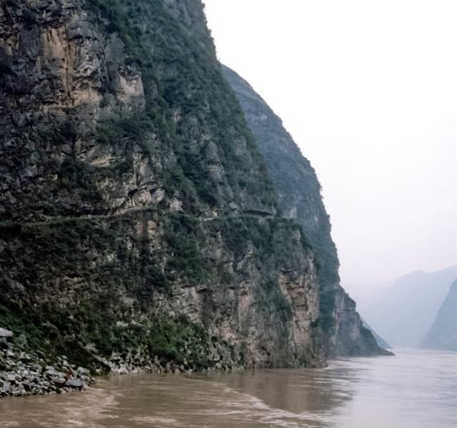30年前的长江三峡:三峡大坝还没修建,江水湍急,图9早已被淹没