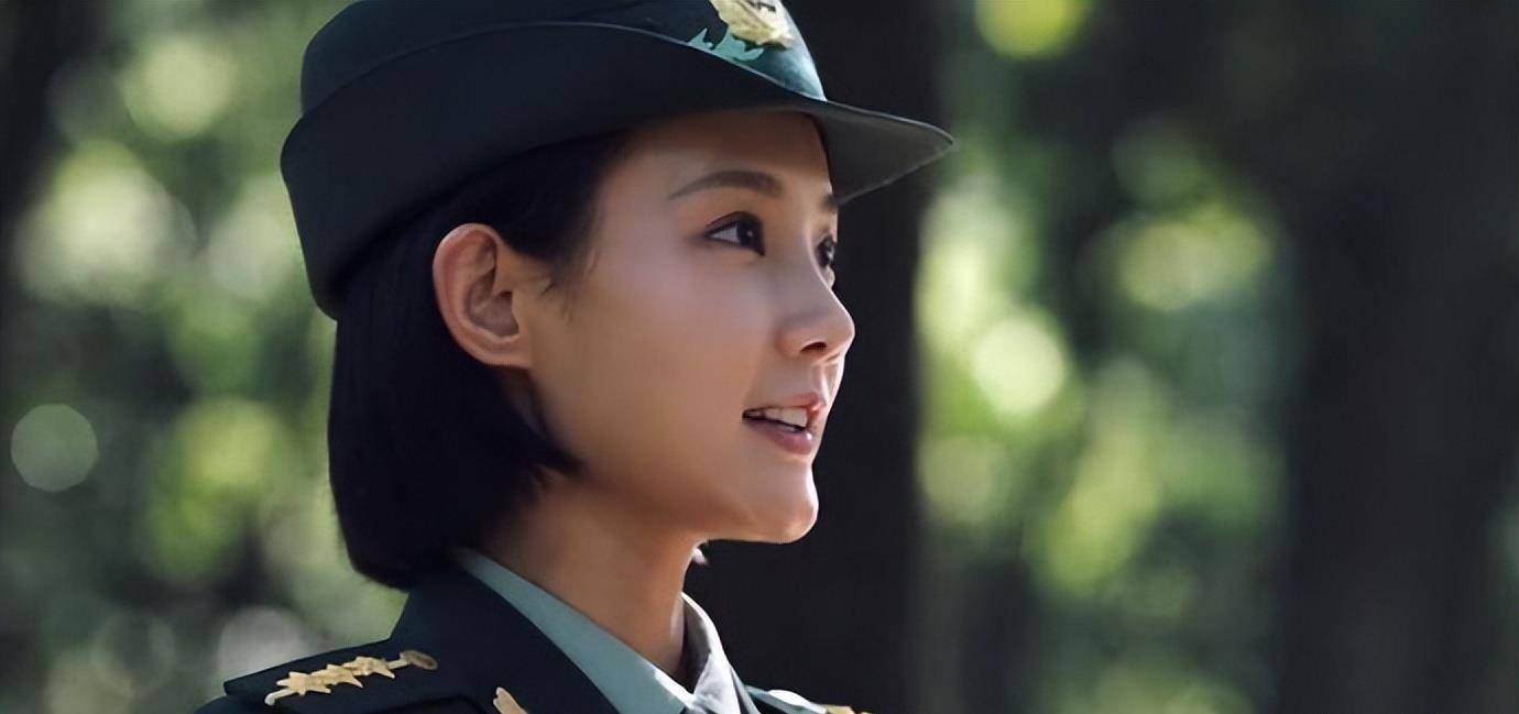 她再次搭档顶流男星,还是没红,网友:换杨紫早红了_李一桐_杨洋_军旅