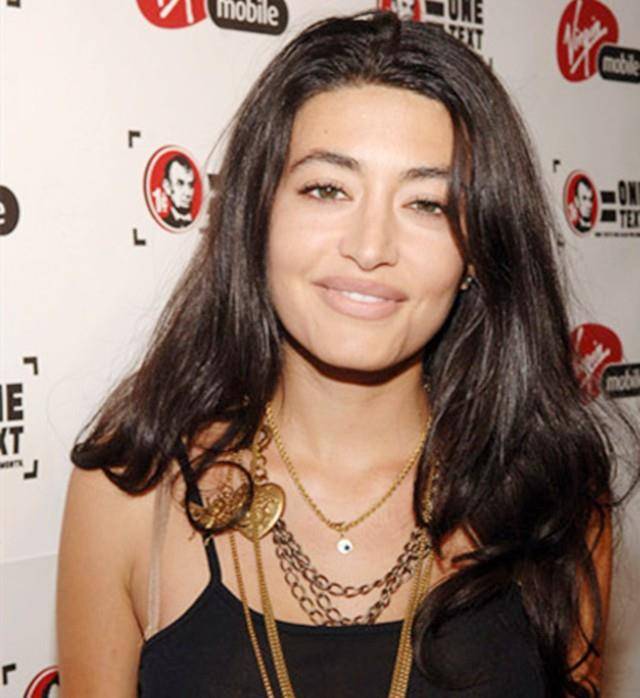 拉登家族的女人们:妻子多达22人,早上娶妻,晚上休妻成为常态_汉娜