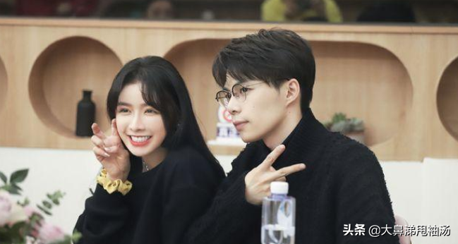 王大陆蔡卓宜街头亲热!