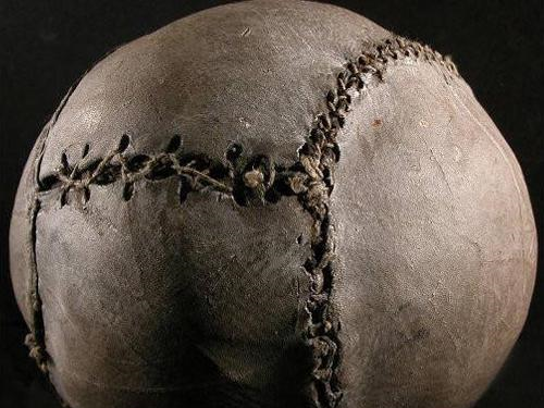 1000年前,英国人砍下敌人脑袋,做1个动作,如今却让数亿人痴狂_足球