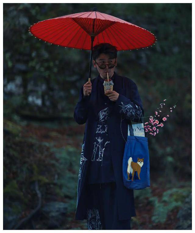 贾玲背后的男人:神秘力量,捧红"废物",背后故事揭秘_雷佳音_梦想_演技