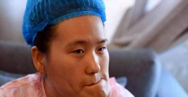 "歪脸女孩"赵宏秋,受资助变女神,舍弃百万年薪当老师