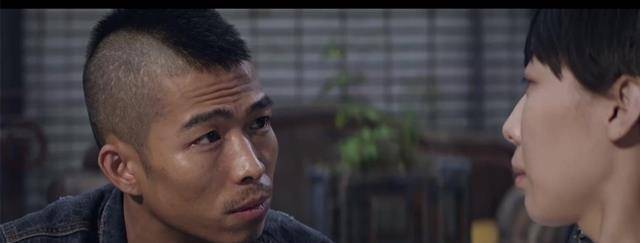 胡广生与马嘉祺尤其是在,李海根和胡广生为马嘉祺在天台拍照的那一段